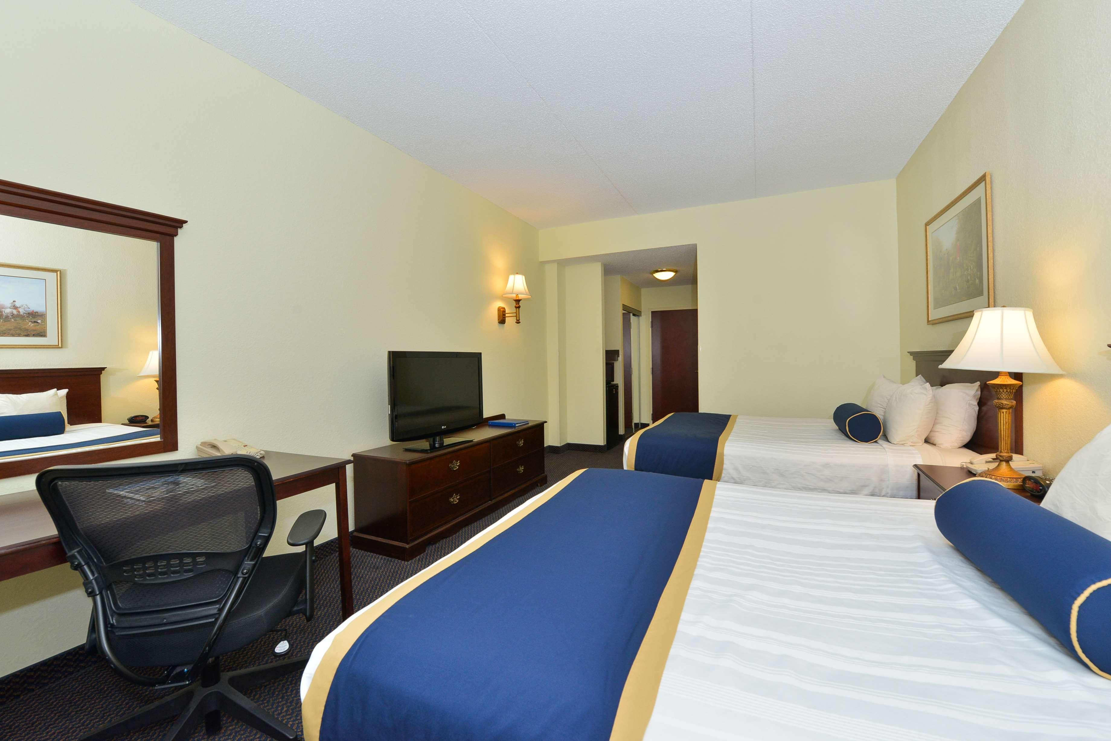 Best Western Plus Crossroads Inn&Suites Zion Crossroads Extérieur photo