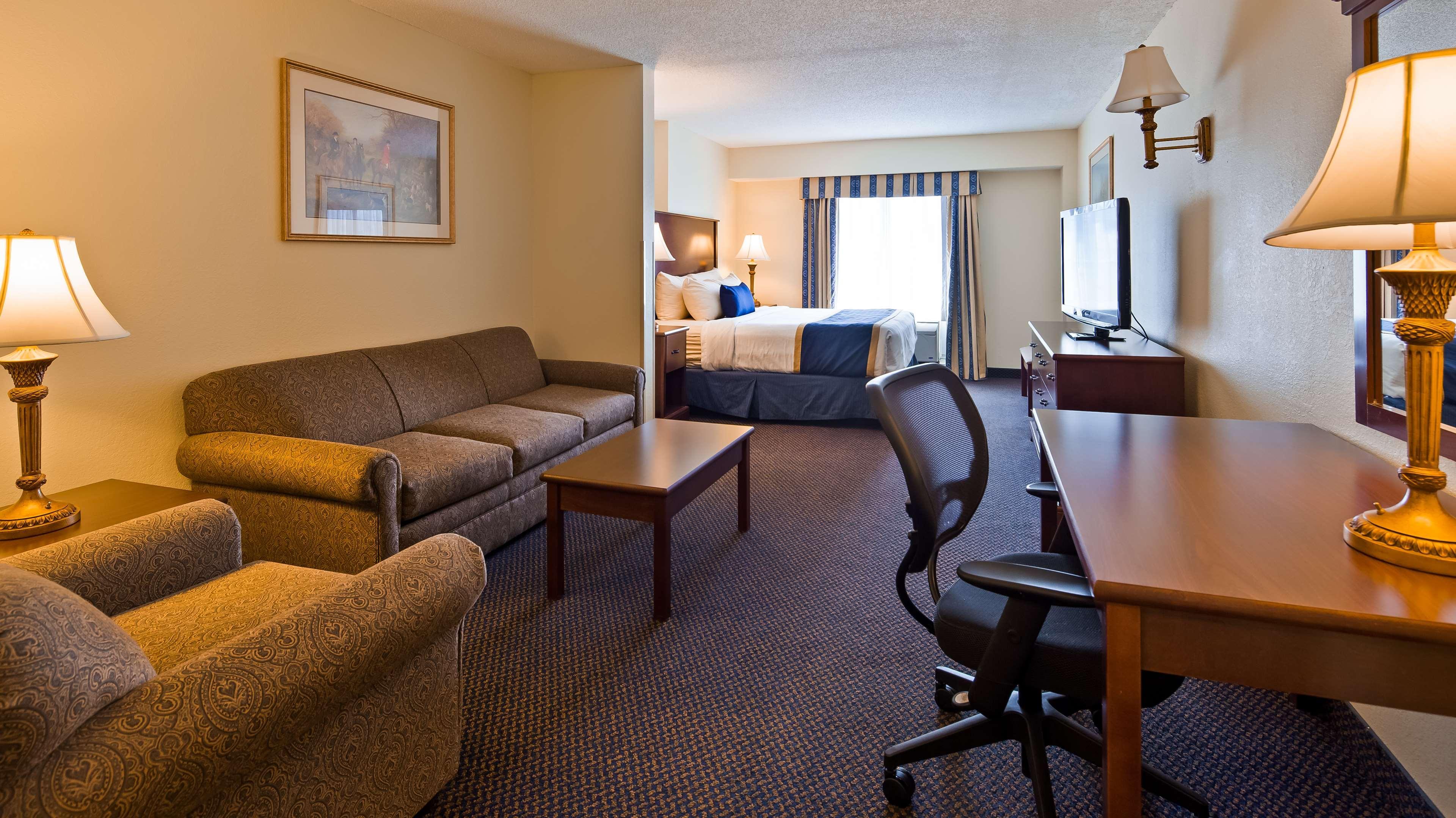 Best Western Plus Crossroads Inn&Suites Zion Crossroads Extérieur photo