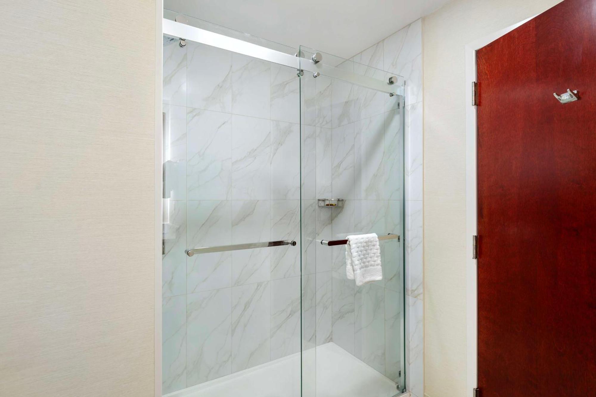 Best Western Plus Crossroads Inn&Suites Zion Crossroads Extérieur photo