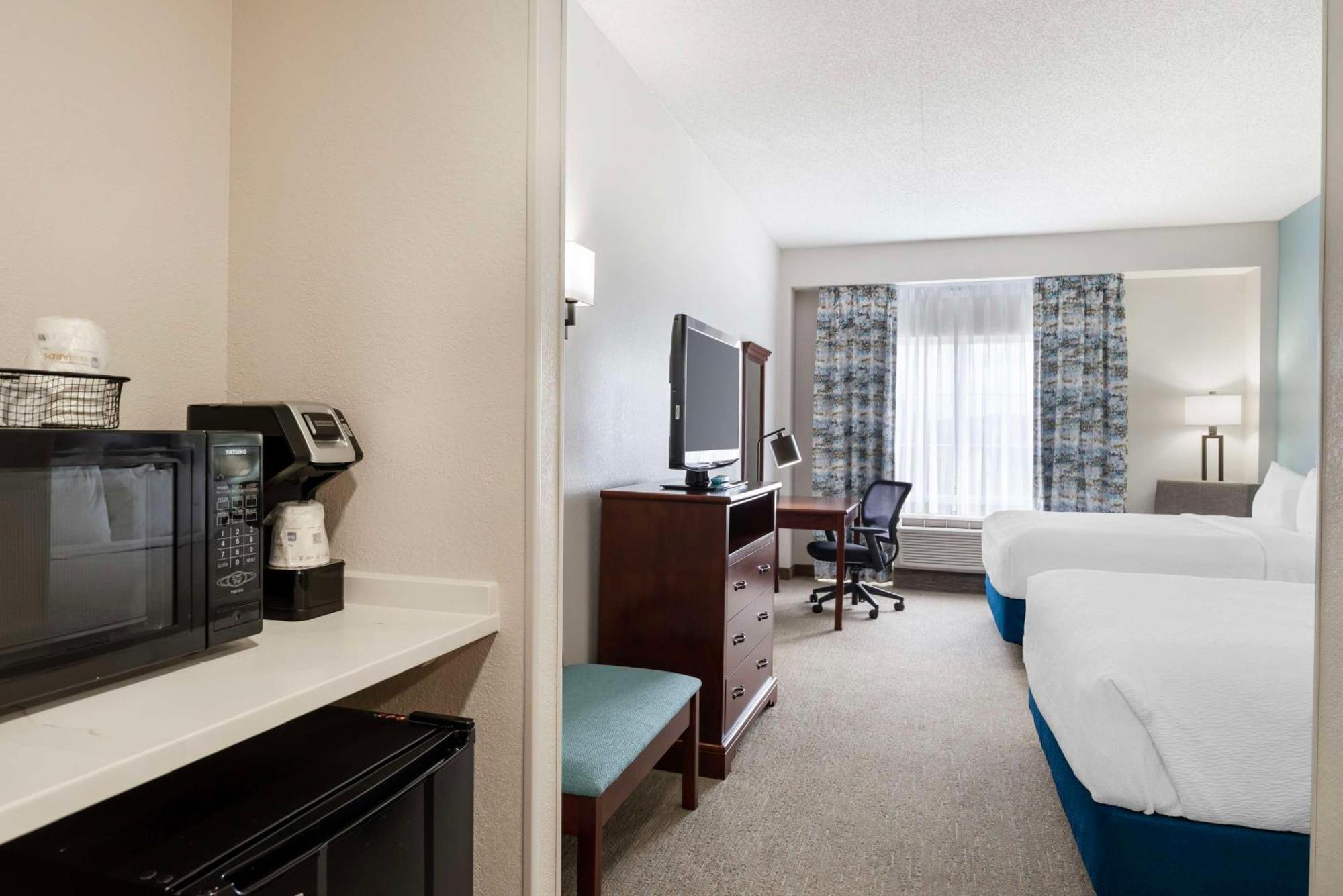 Best Western Plus Crossroads Inn&Suites Zion Crossroads Extérieur photo