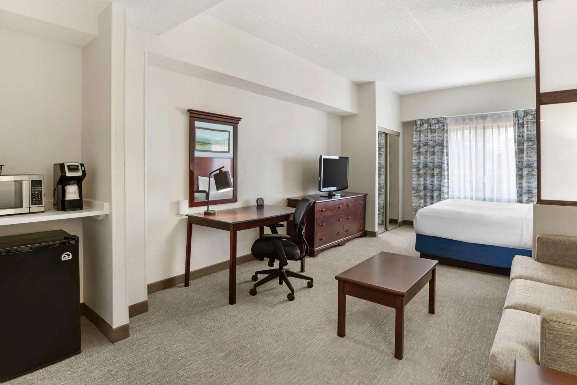 Best Western Plus Crossroads Inn&Suites Zion Crossroads Extérieur photo