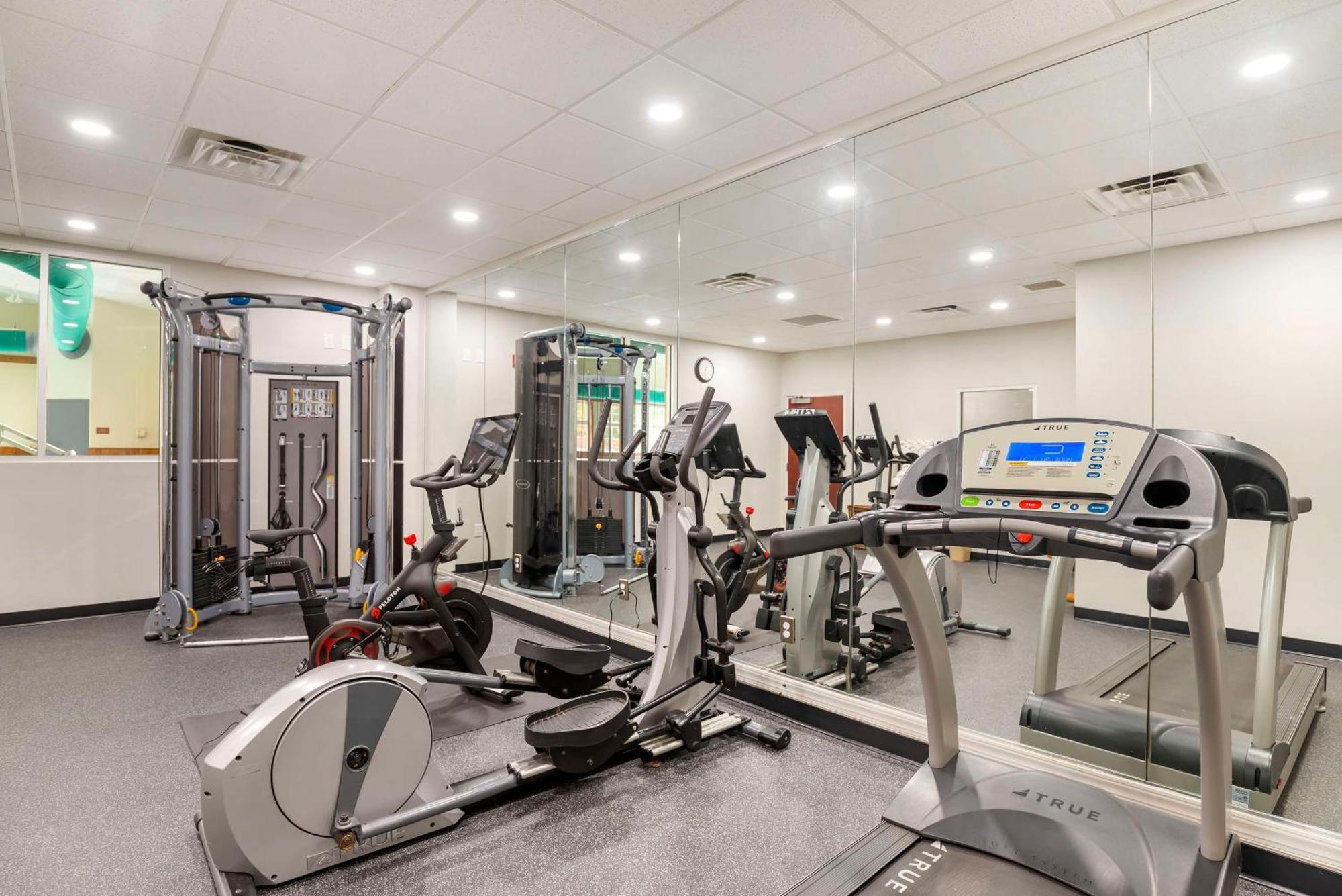 Best Western Plus Crossroads Inn&Suites Zion Crossroads Extérieur photo
