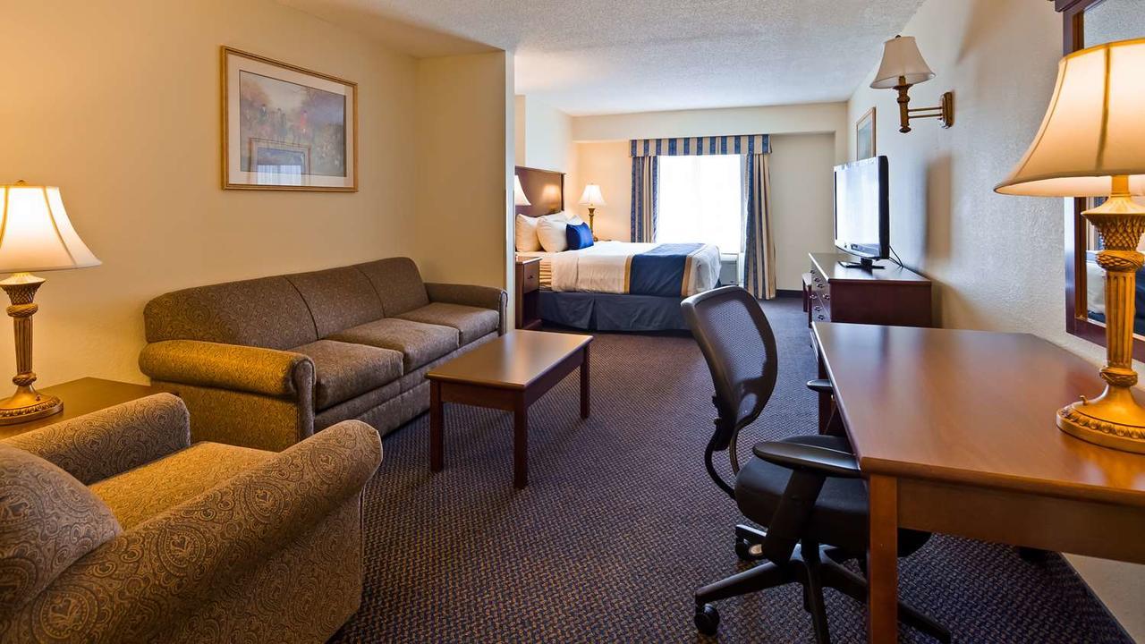 Best Western Plus Crossroads Inn&Suites Zion Crossroads Extérieur photo